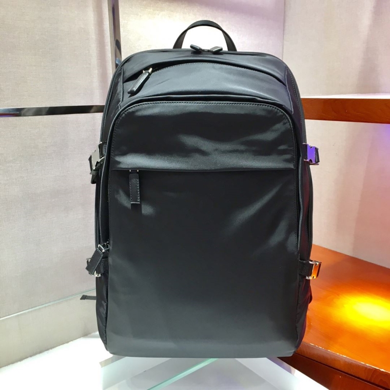 Pra*a backpacks